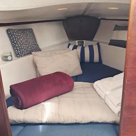 Romantic Getaway On A Sailboat In The Tagus Lissabon